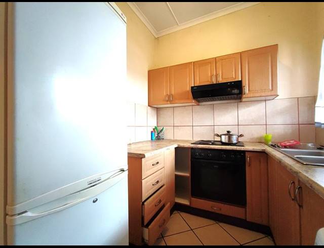 2 BEDROOM APARTMENT FOR SALE IN SCOTTSVILLE